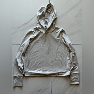 Vuori Halo Pullover Hoodie. Color Salt XS